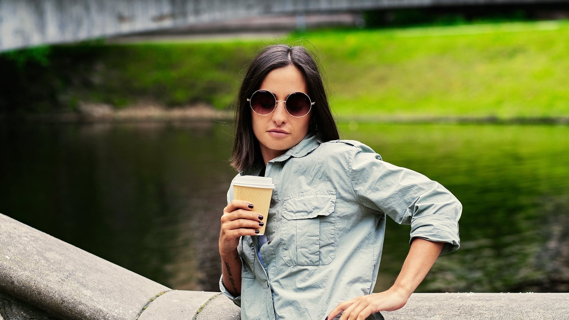 Todo lo que Necesitas Saber sobre Lentes y Cuidado Visual-Beneficios de usar lentes de sol en días nublados: ¿por qué no debes quitártelos?-Eagle Eyes